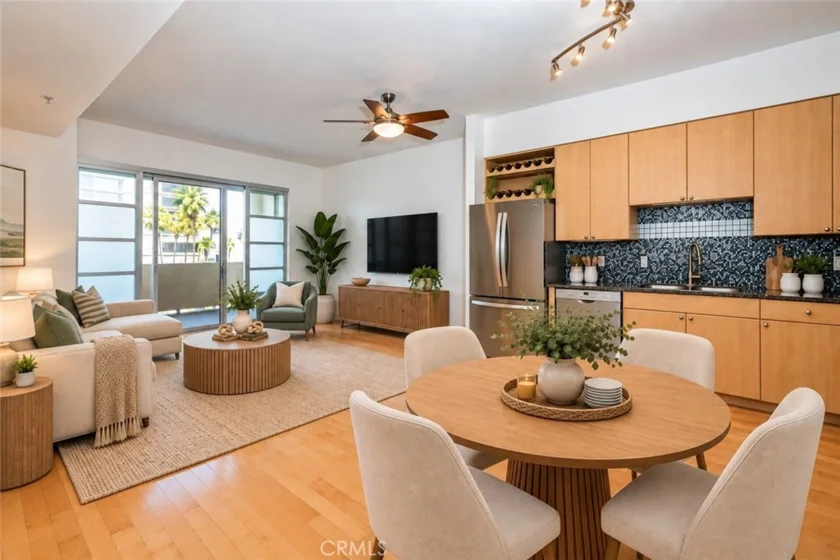 388 E Ocean Boulevard #511 photo 1