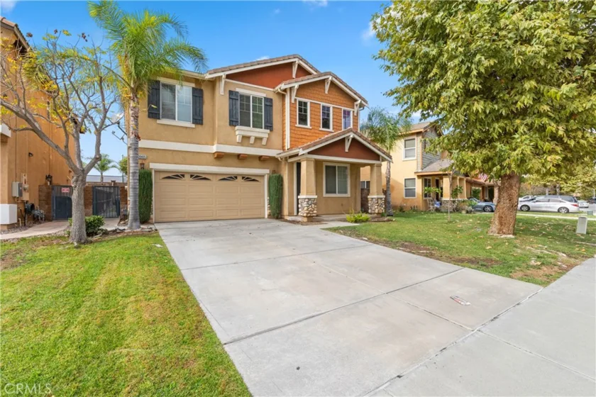 38405 Sevilla Avenue photo