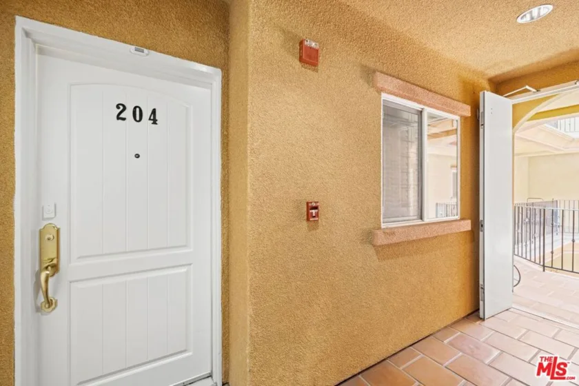 4711 Ambrose Avenue #204 photo 38