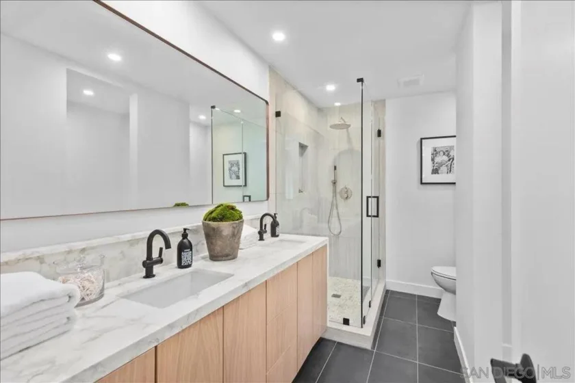 4747 Marina Drive #23 photo 11