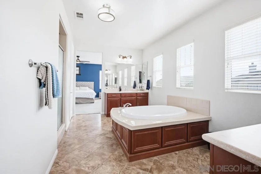30303 Laruns Street photo 38