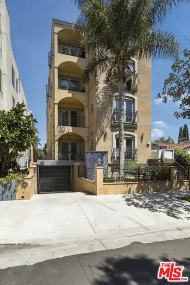 918 S Wooster Street #1 photo 21