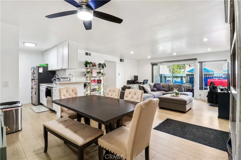 5700 Etiwanda #105 photo 1
