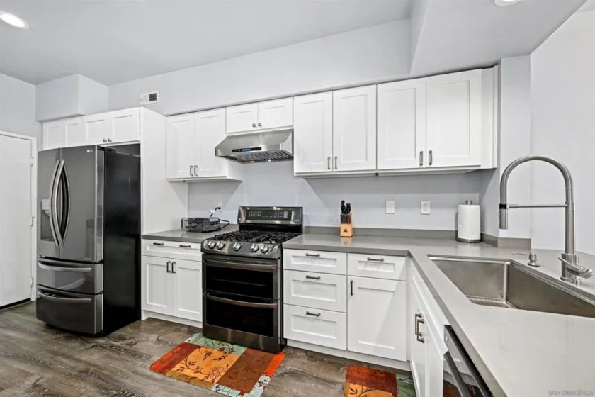 3811 Creststone photo 24