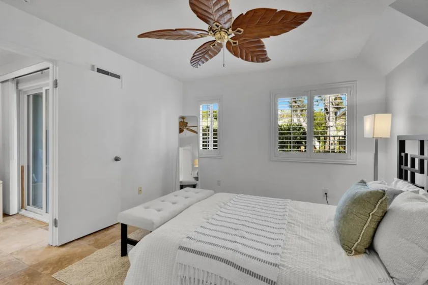 7545 Charmant Drive #UNIT 1503 photo 4