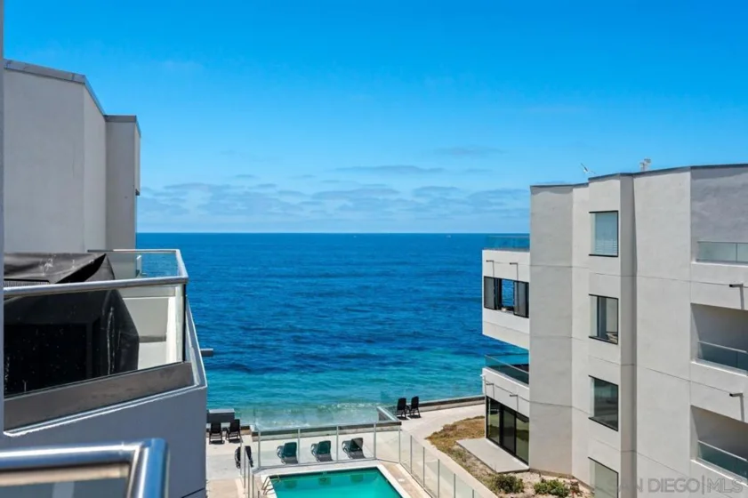 100 Coast #405 photo 28