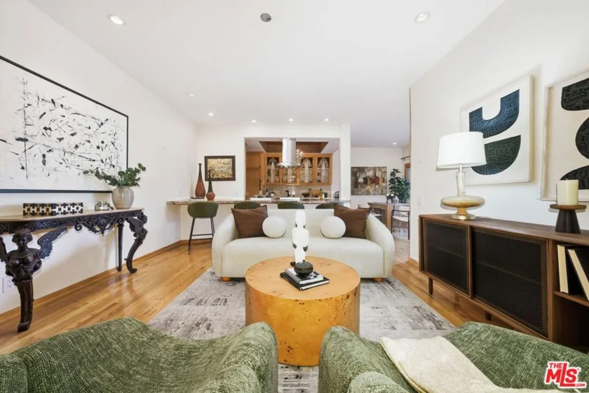 612 S Barrington Avenue #213 photo 13