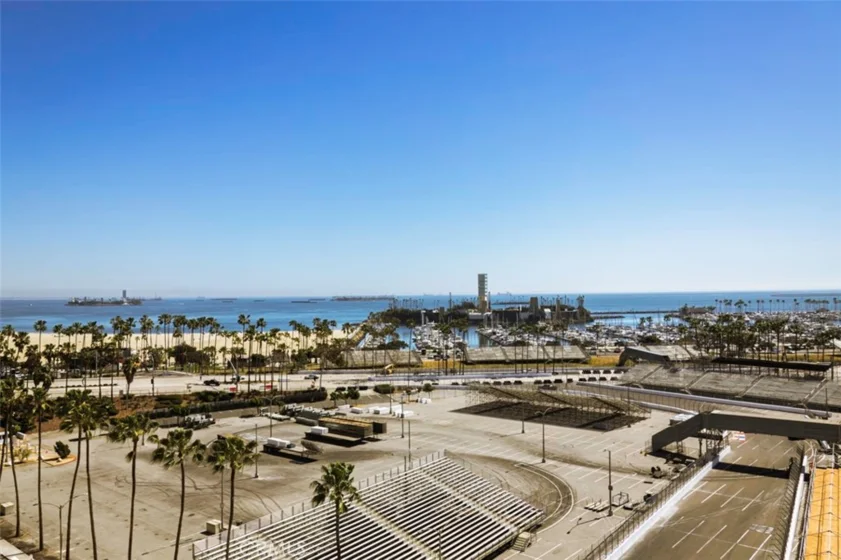 525 E Seaside Way #807 photo 40
