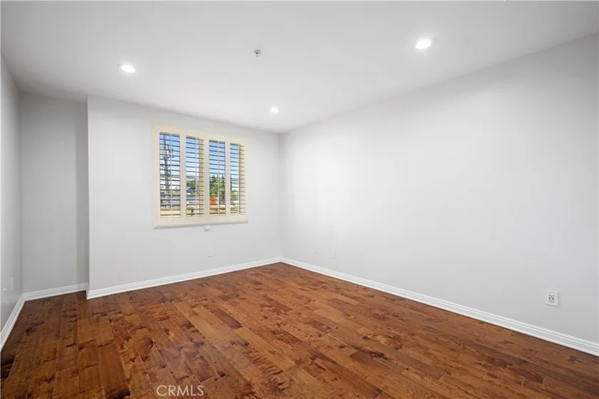 6800 Corbin Avenue #106 photo 15