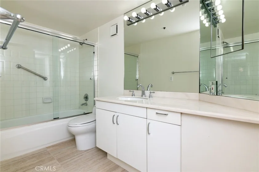 345 Pioneer Drive #905 photo 27
