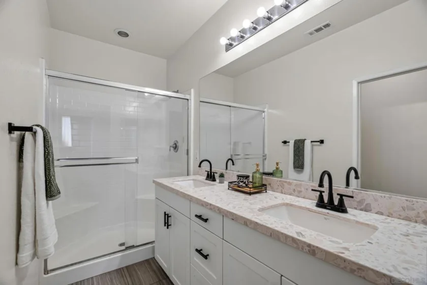 5403 San Roberto photo 9