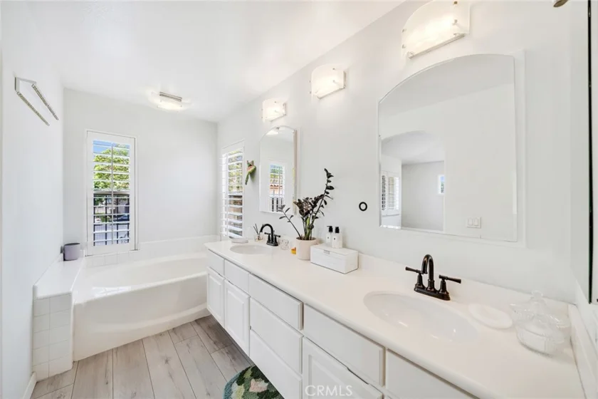 68 Colony Way photo 25