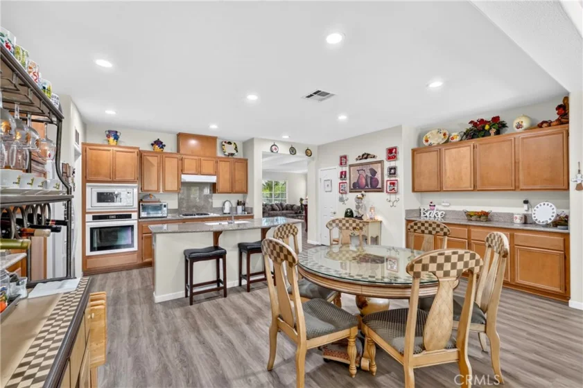 28209 Basswood photo 9
