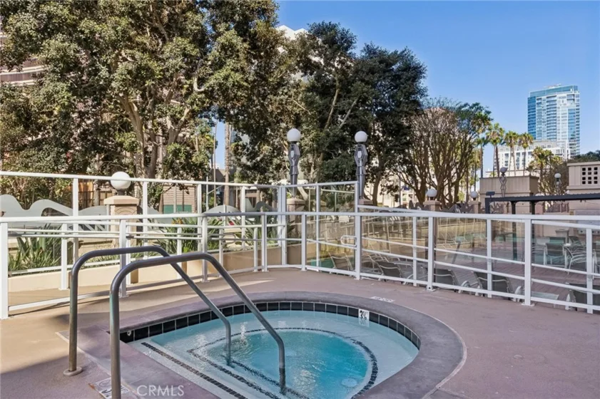 388 E Ocean Boulevard #709 photo 27