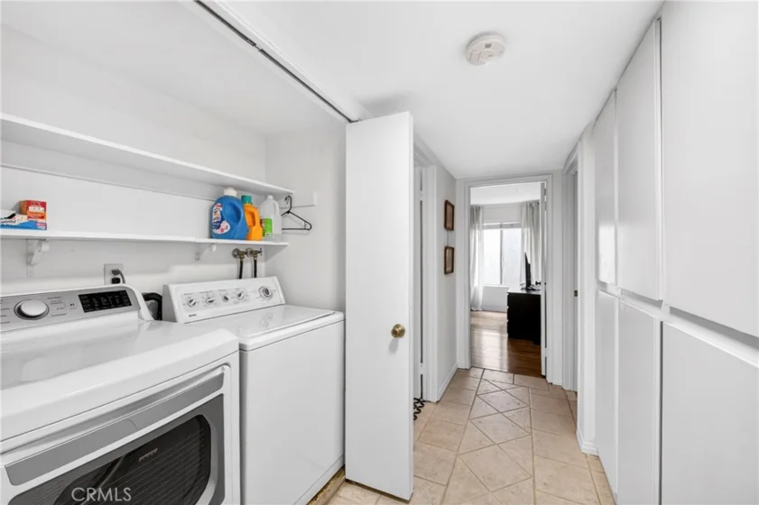 15020 Victory Boulevard #104 photo 11
