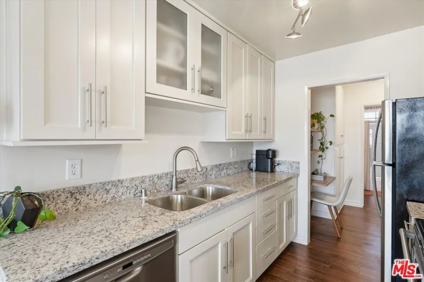 428 Hill Street #16 photo 17