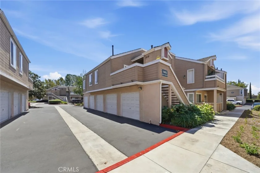 10452 W Briar Oaks photo 1