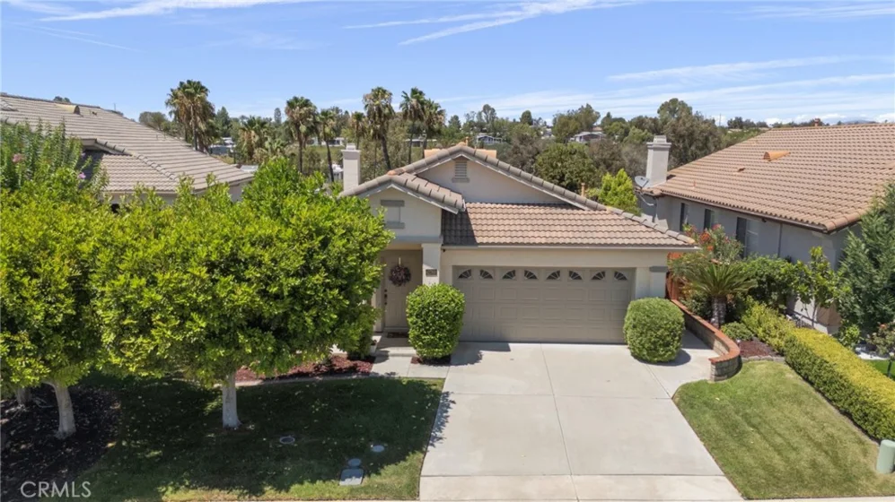 41769 Vardon Drive photo 32