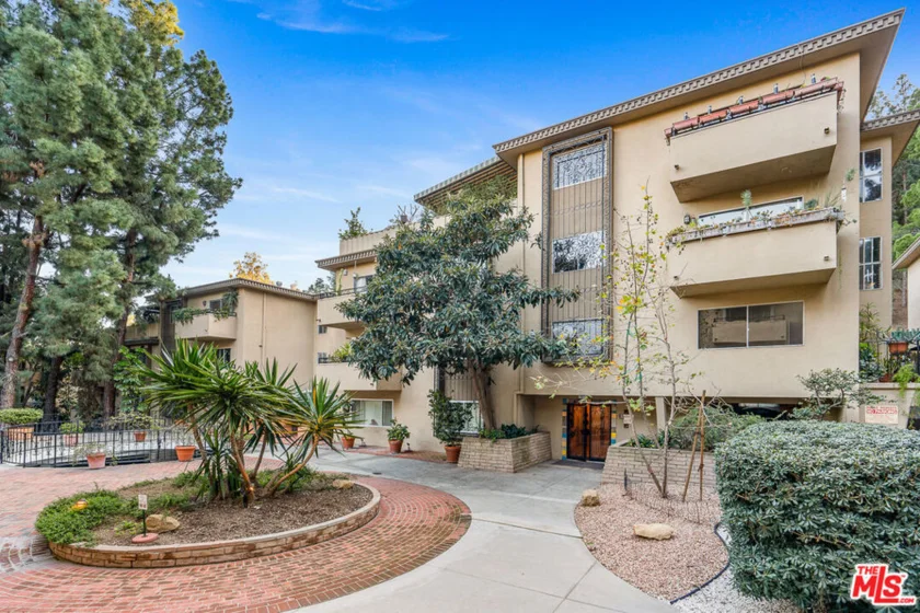 6732 Hillpark Drive #405 photo 1