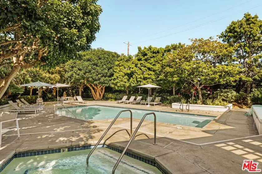610 Harbor Street #1 photo 32