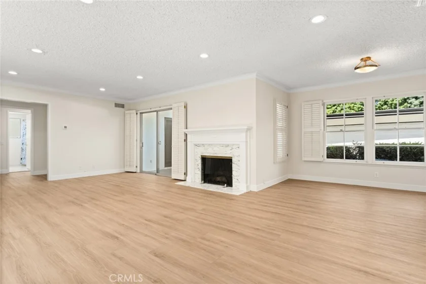 681 S Orange Grove #3 photo 4
