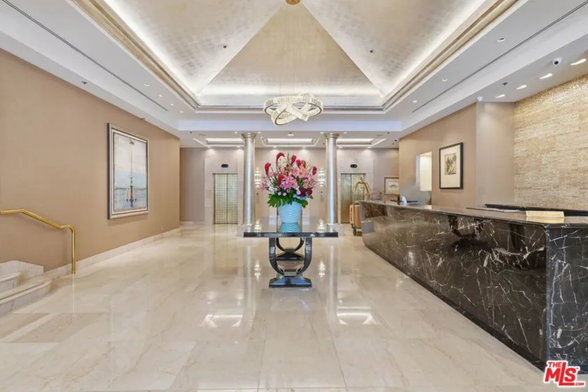 10724 Wilshire Boulevard #211 photo 8
