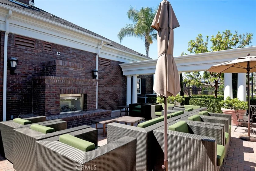 1487 Montgomery photo 38