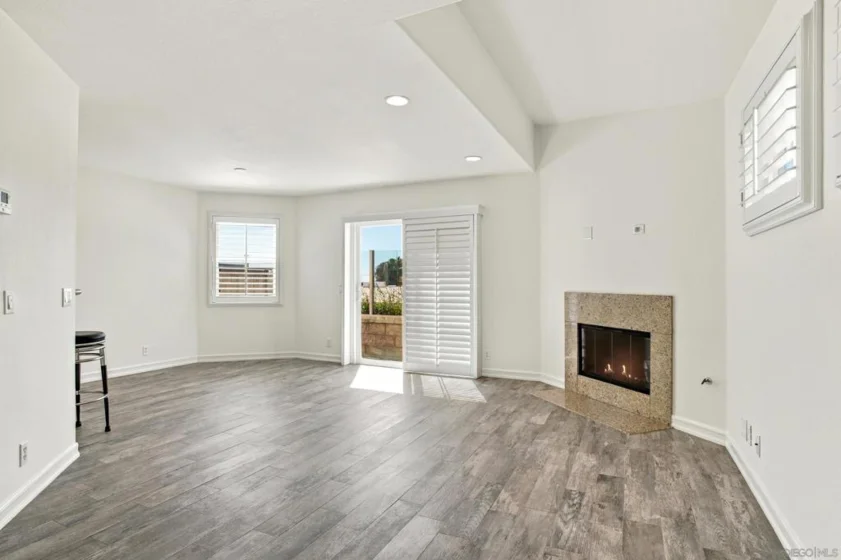 555 Eaton Street #G photo 6