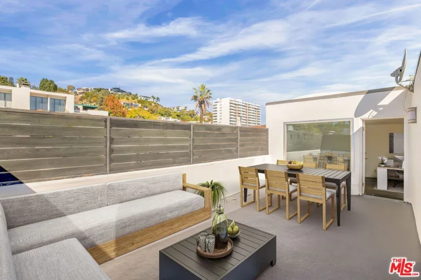 1129 Larrabee Street #14 photo 7