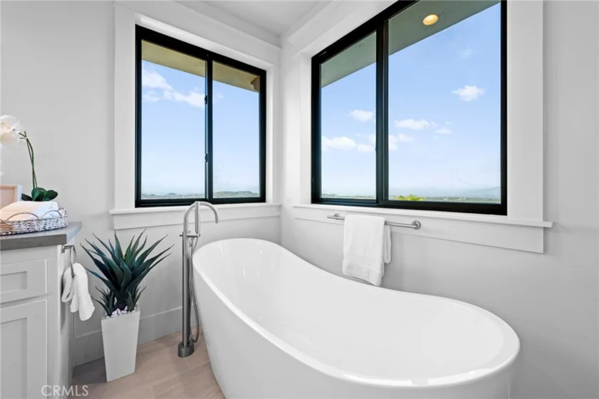 41950 Hacienda Drive photo 30