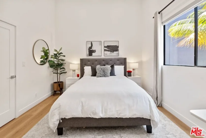 10620 Eastborne Avenue #102 photo 20