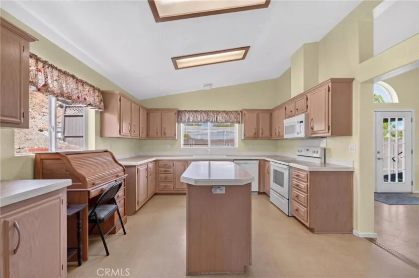 38012 Calle Quedo photo 15