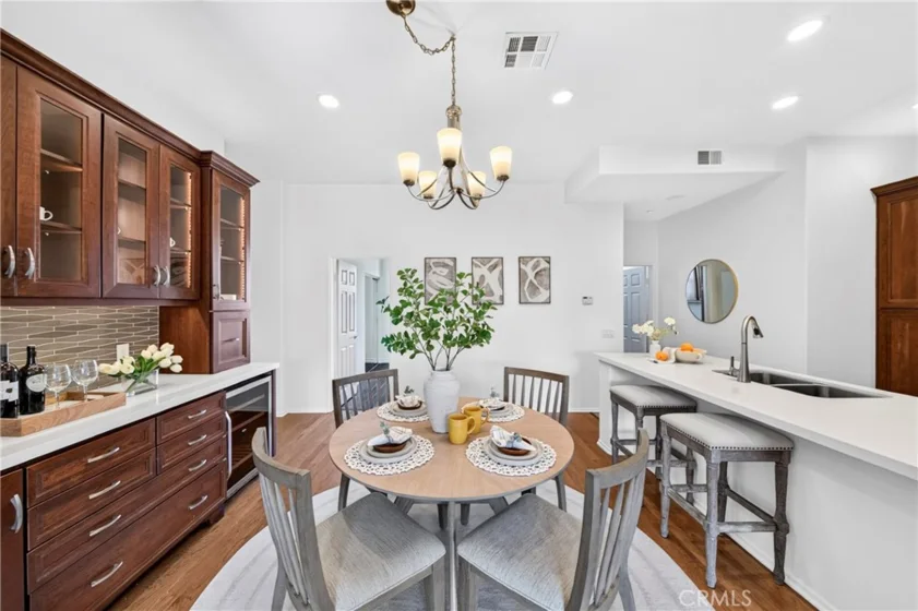 2256 Clark photo 13