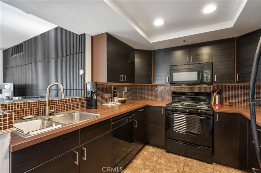 35 Linden Avenue #410 photo 2