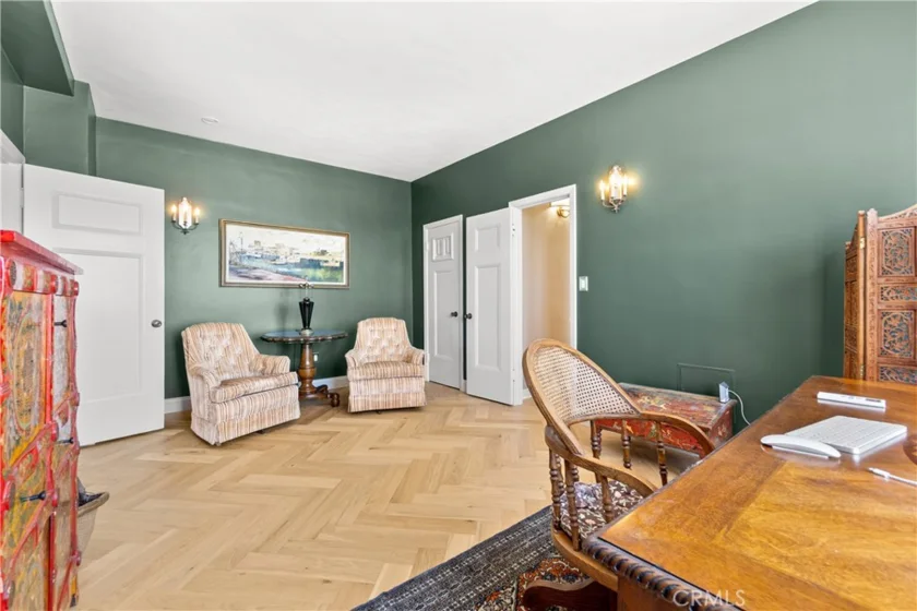 800 E Ocean Boulevard #201 photo 29