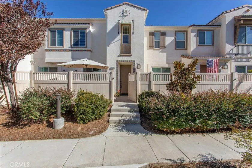 44037 Corriente Court photo