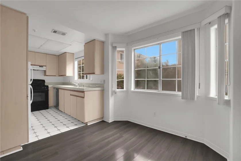 821 N Garfield Avenue #4 photo 6