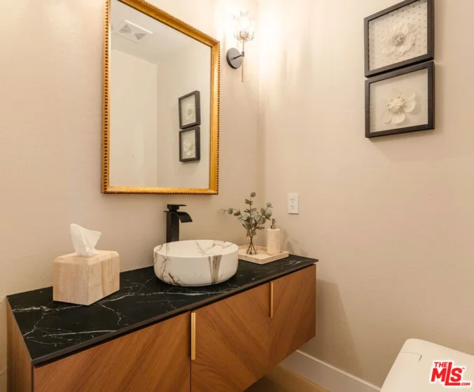 1337 Centinela Avenue #2 photo 9