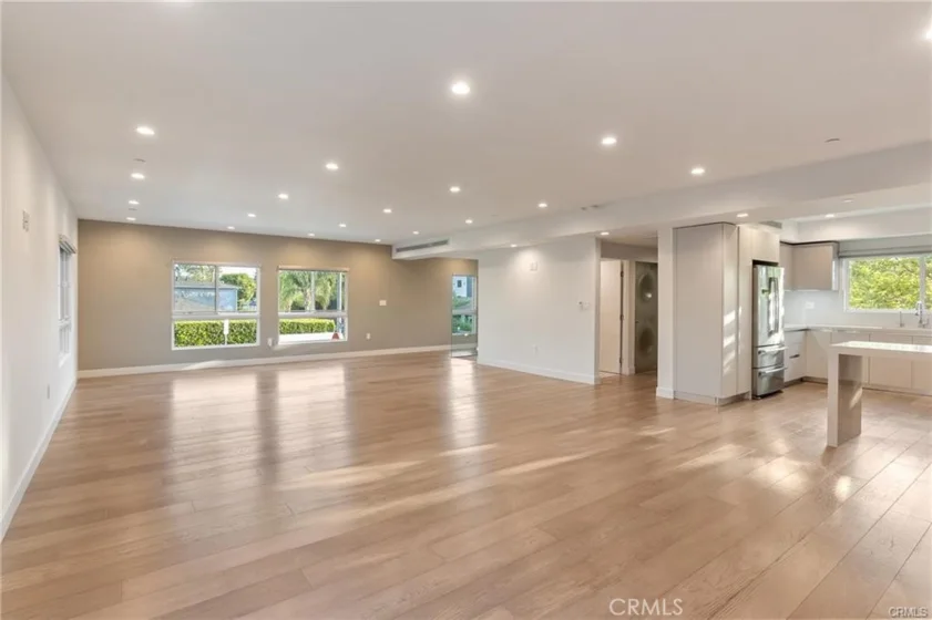 14157 Tiara Street #101 photo 20