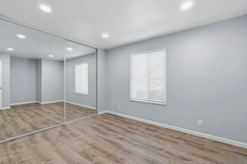 6795 Parkside photo 5