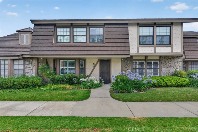 1209 Marble Lane photo 1