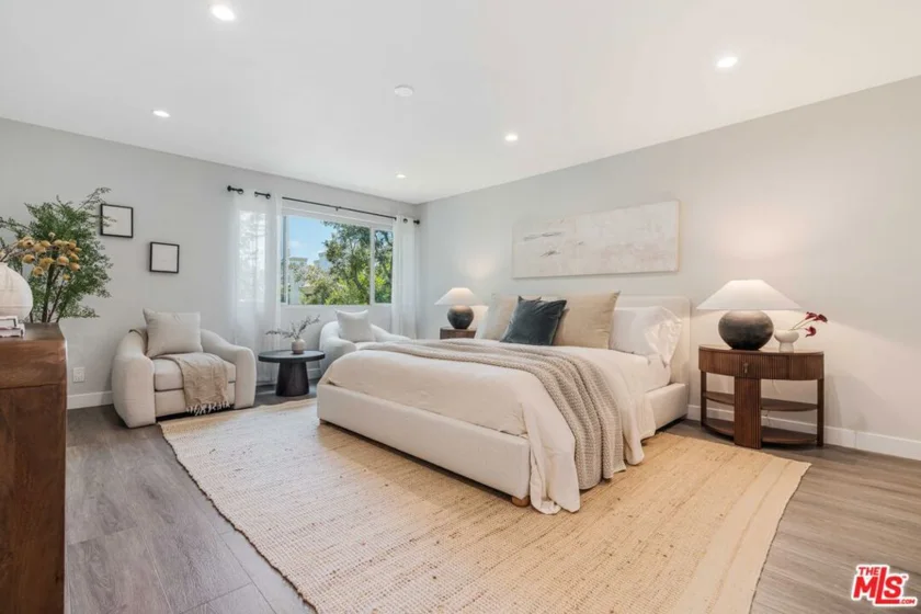 930 California Avenue #201 photo 15