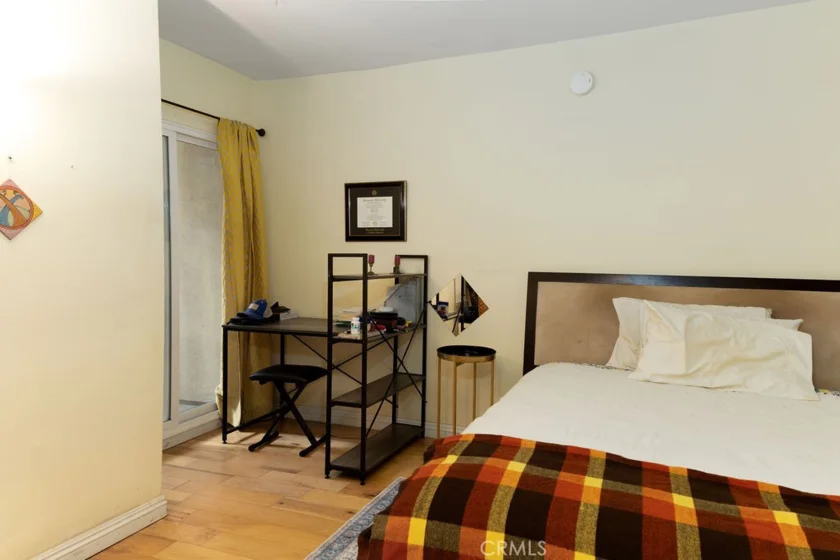 15344 Weddington Street #104 photo 7