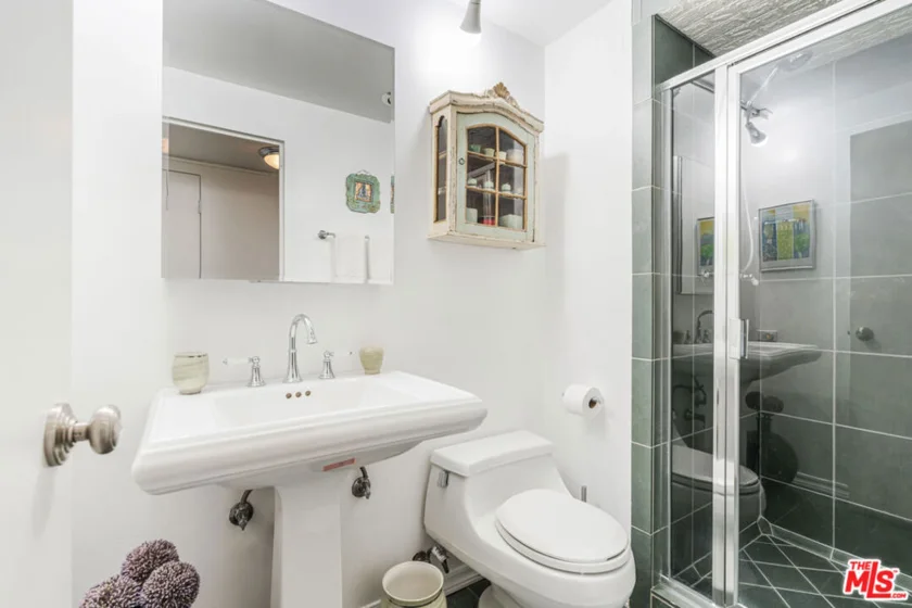 10501 Wilshire Boulevard #1508 photo 9