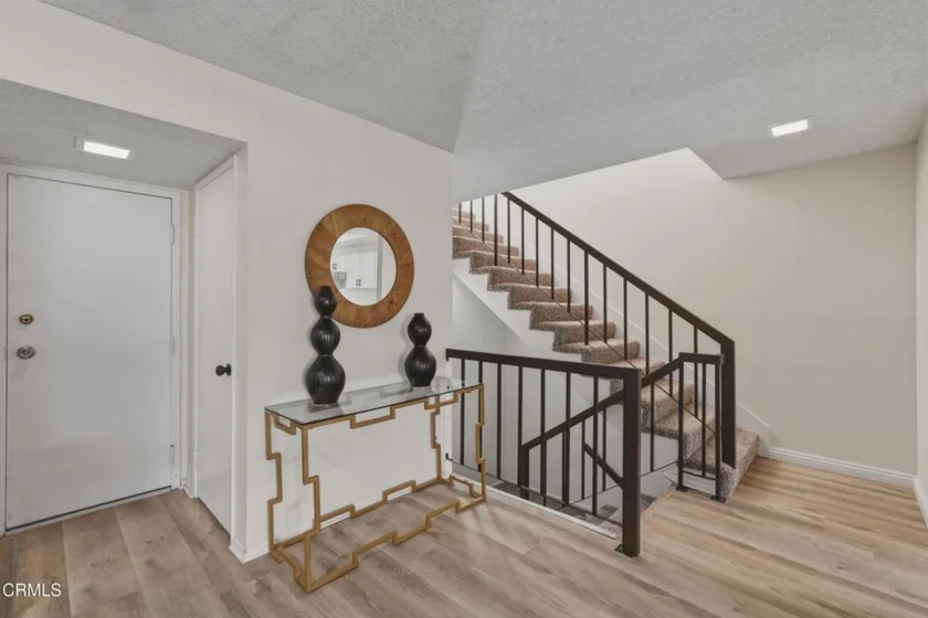 1776 Palisades Drive photo 17