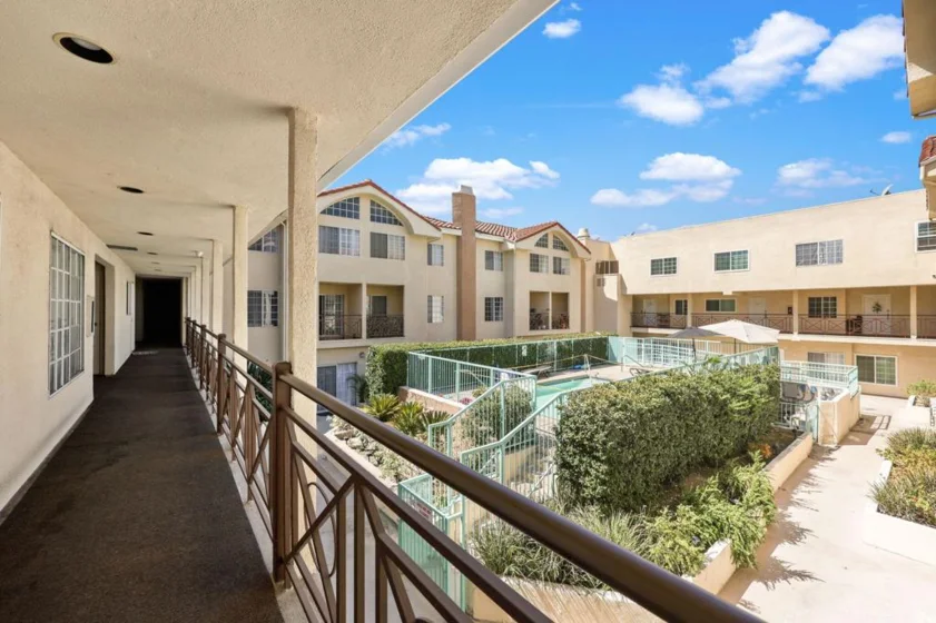 1131 Campbell #212 photo 22