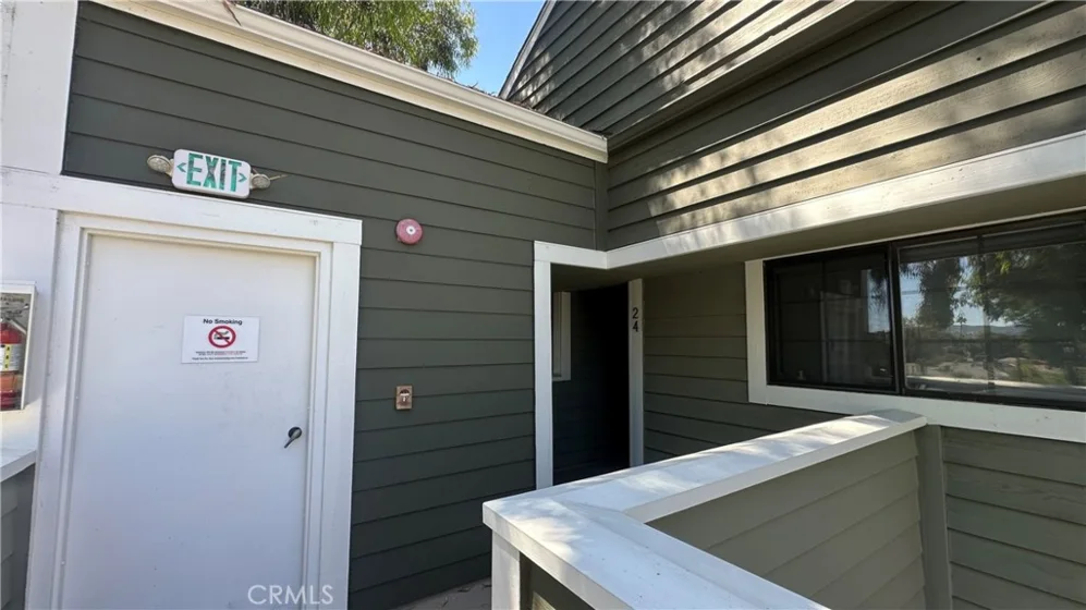 6545 Reseda Boulevard #24 photo 4