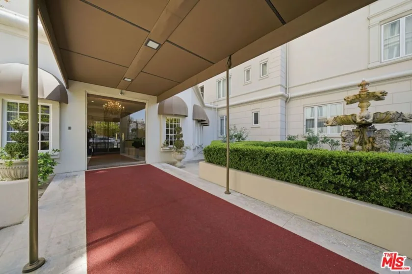1424 N Crescent Heights Boulevard #49 photo 37