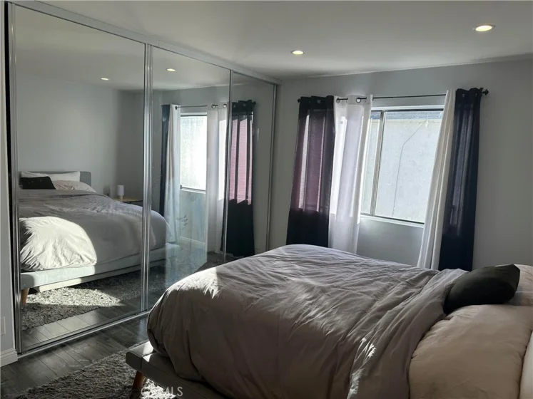 18445 Hatteras Street #402 photo 11