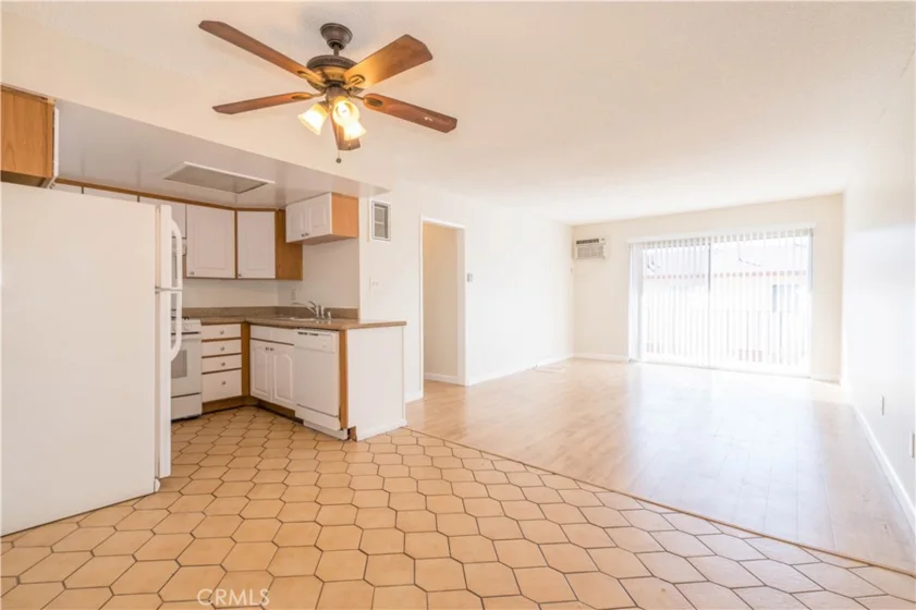 7826 Laurel Canyon Boulevard #15 photo 1